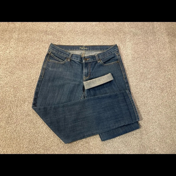 Old Navy The Diva Jeans 6 Short - Picture 1 of 11
